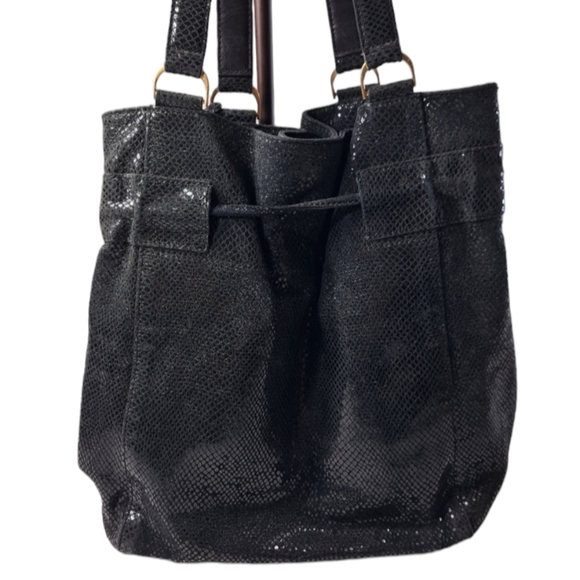 Cole Haan Women's Black Shoulder Bag Shiny Snake Skin Drawstring - Picture 3 of 16